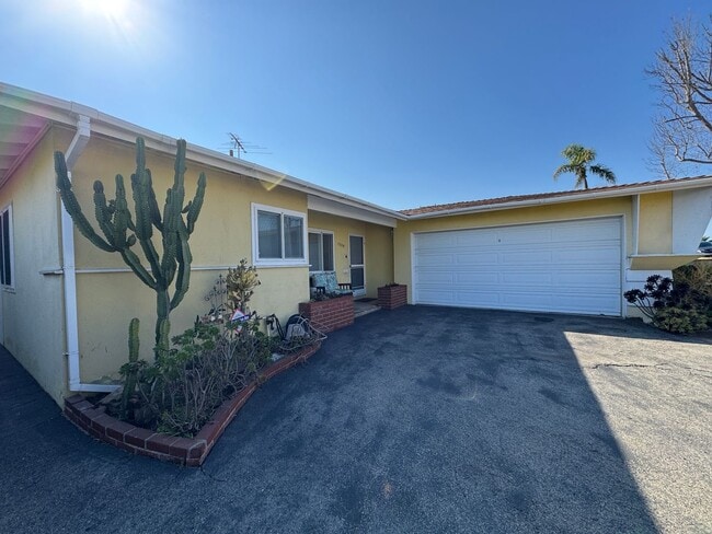 Photo - COMING SOON - Charming 3 bedroom 2 bath townhouse