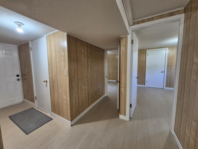 Photo - 775 Revilo Pl