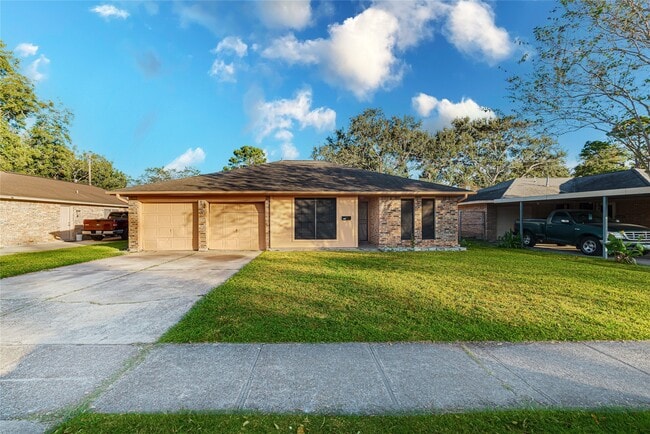 Building Photo - 2021 Kingsdale Dr