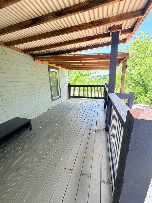 Photo - Available Now! River Arts District. 2 bedrooms/1 bathroom