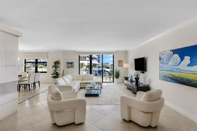 Photo - 9801 Collins Ave Unidad 5S