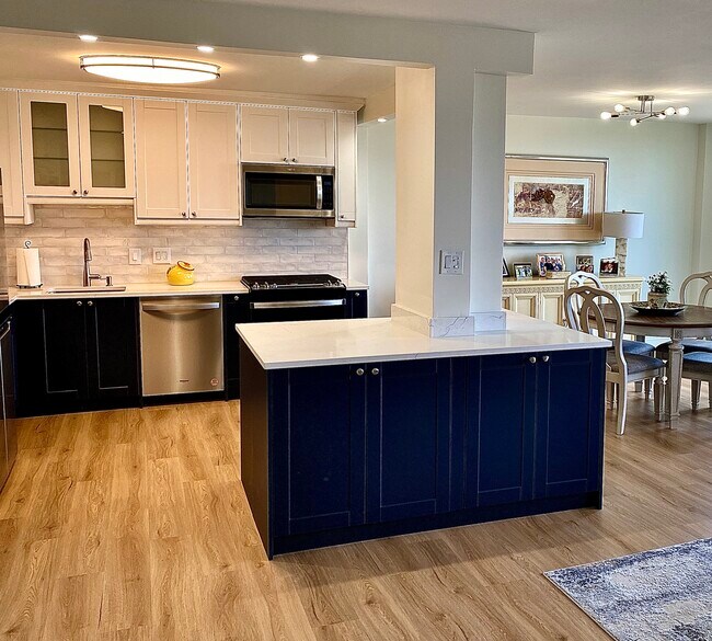Photo - 1840 Frontage Rd Unit Luxury two bedroom