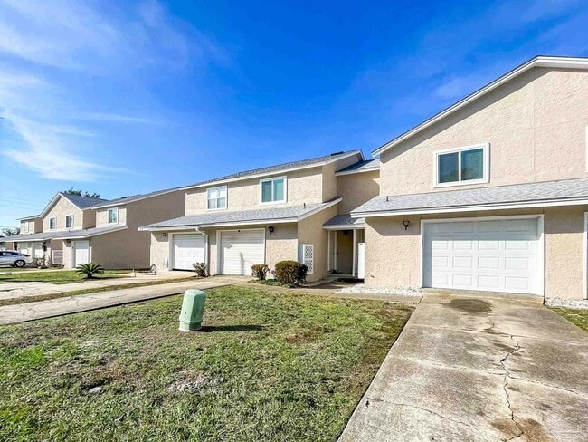 Building Photo - 5287 Balfour Pl