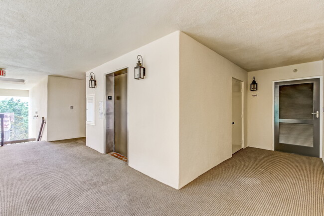Photo - 204 Quayside Cir
