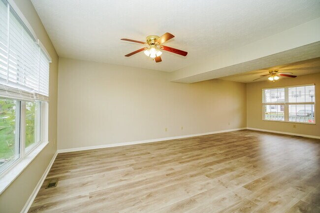 Photo - 1525 McKinney Ln