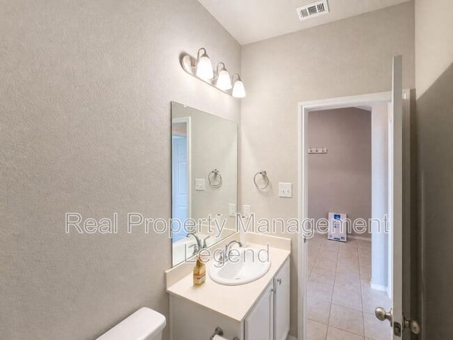 Photo - 5601 Portola Ln