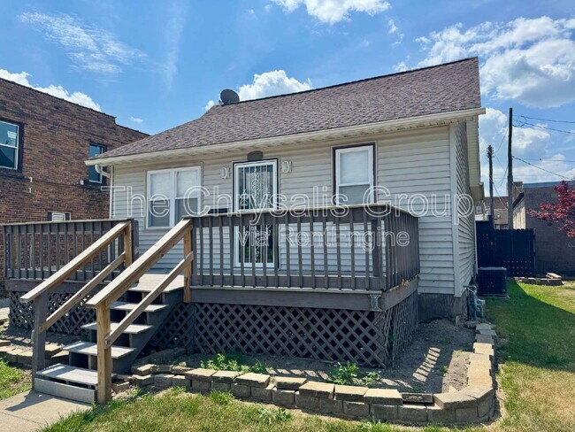 Photo - 137 Hennepin St