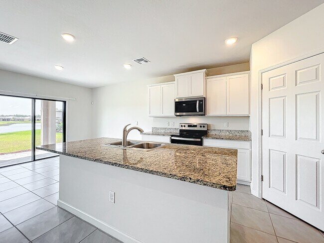 Photo - 870 Remington Green Dr SE