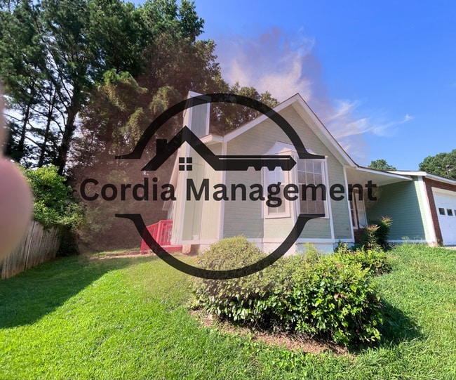 Building Photo - Beautiful 3 Bedroom 2 bathroom Home in Lit...