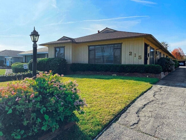 Building Photo - 215 S Baldwin Ave Unit 215 #A