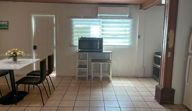 Photo - 5950 NW 114th St