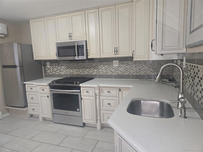 Photo - 19 Cardinal Ln