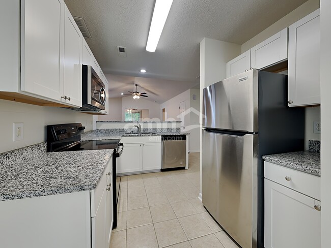 Photo - 5500 Regent Village Dr