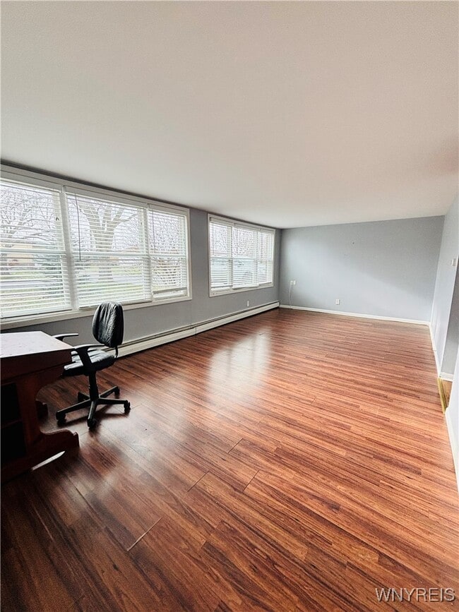 Photo - 18 Barone Cir