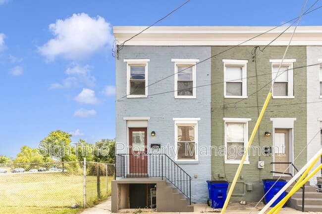 Building Photo - 152 E South St Rental