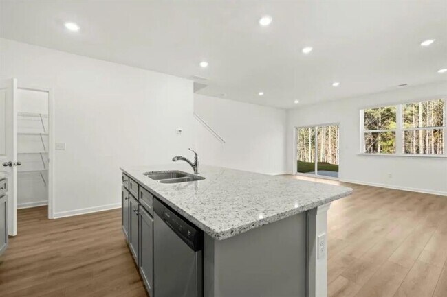 Photo - 132 Hazel Dr