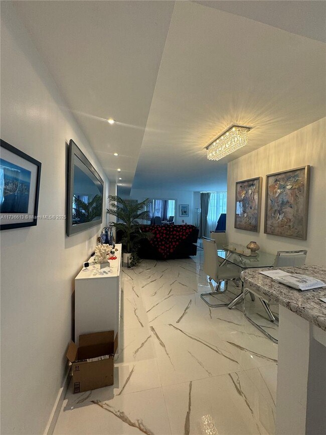 Photo - 999 Brickell Bay Dr