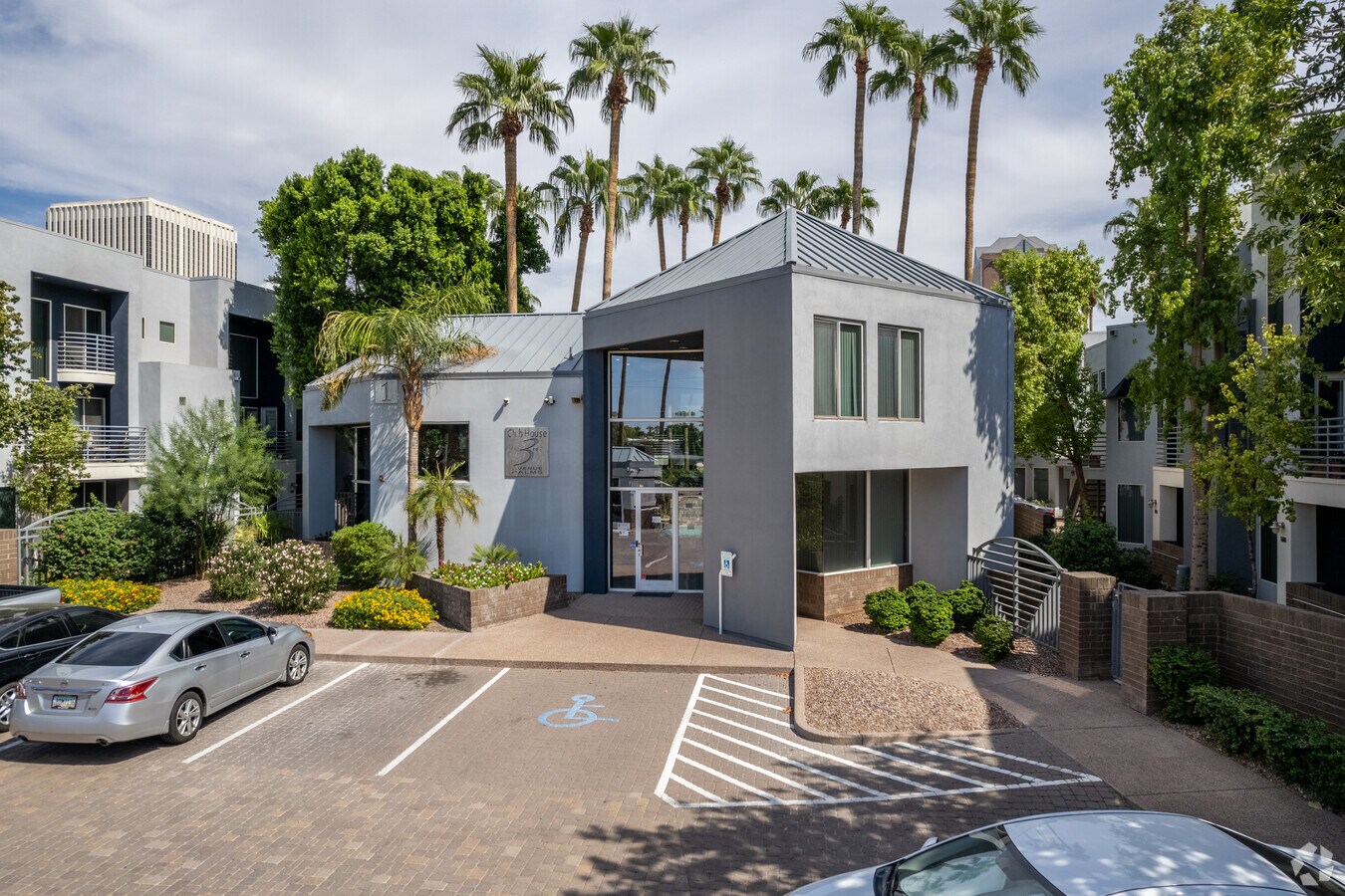 Photo - 3rd Avenue Palms