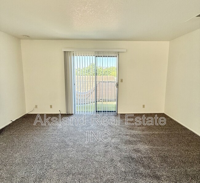 Photo - 200 Northwoods Ave