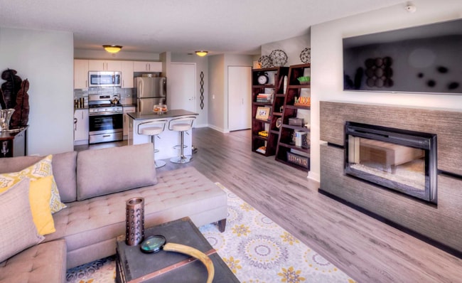 Photo - 535 N State St