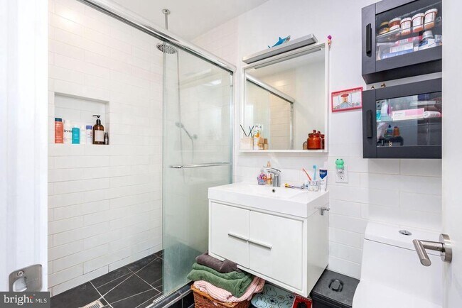 Photo - 2228 Frankford Ave
