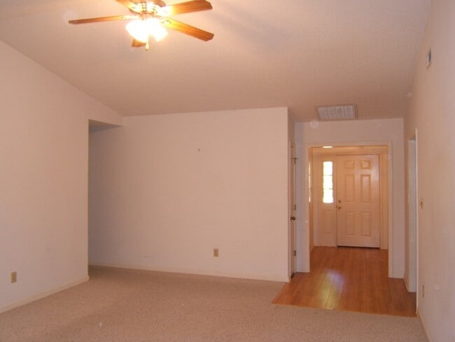 Photo - Jan Move In !!! 3BR/2BA Gated Marina Commu...