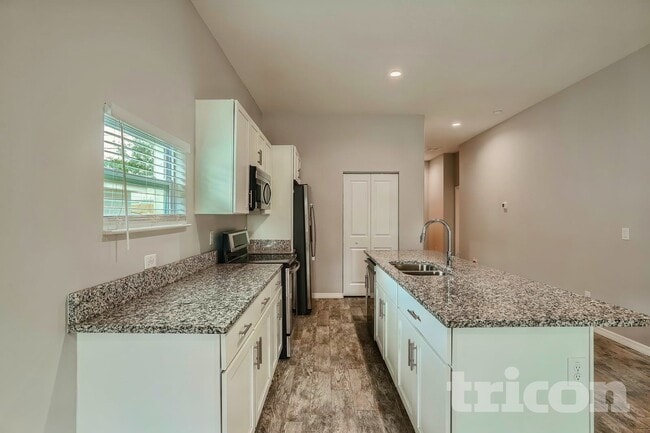 Photo - 2704 61st Ave N