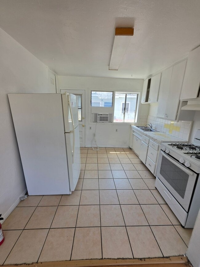 Photo - 17721-17723 Alburtis Ave Unit 17723 Alburtis Ave