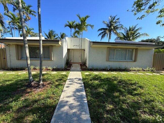 Building Photo - 2645 Riverland Dr Unit E Rental
