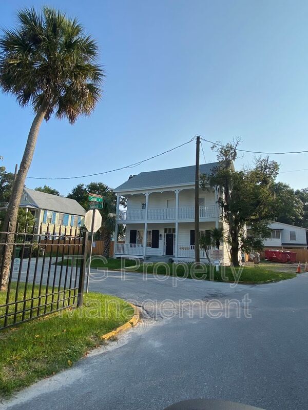 Photo - 30A Sanford St