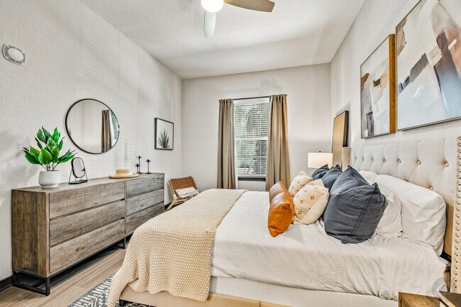 Photo - 3101 E Pecan St Unit 01317