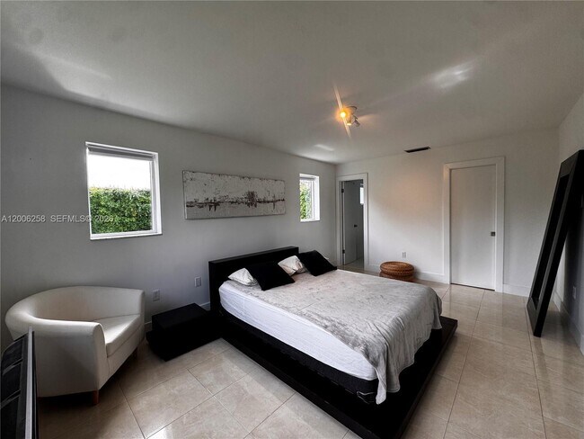 Photo - 8161 SW 104th St