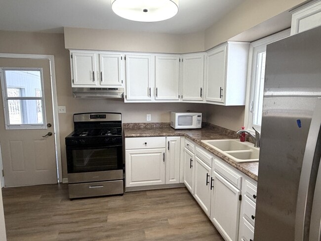 Photo - 2007 Schuyler Dr