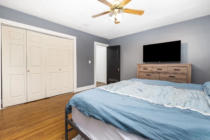 Photo - 29 1/2 Mountain St (Vernon, CT)