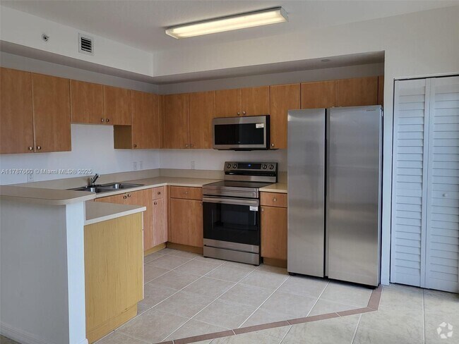 Building Photo - 119 SW 6th Ave Unit 701 Rental