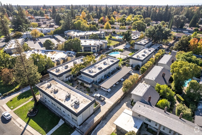 Parkside Townhomes Apartments