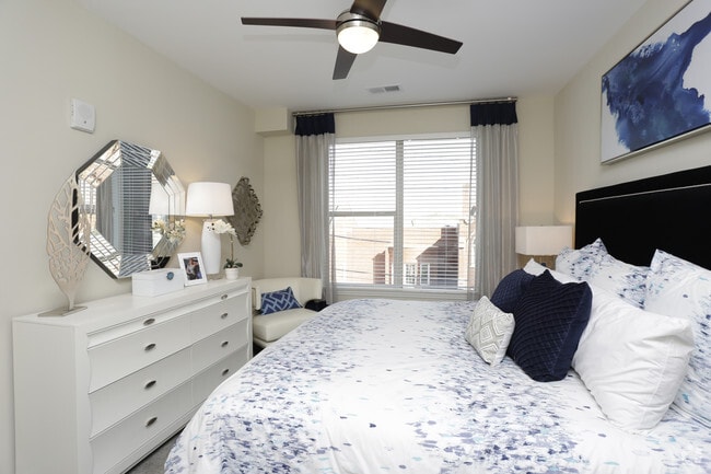 Link Apartments® West End