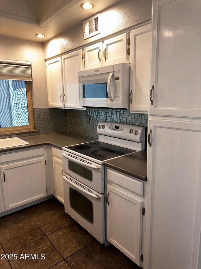 Photo - 1630 N El Camino