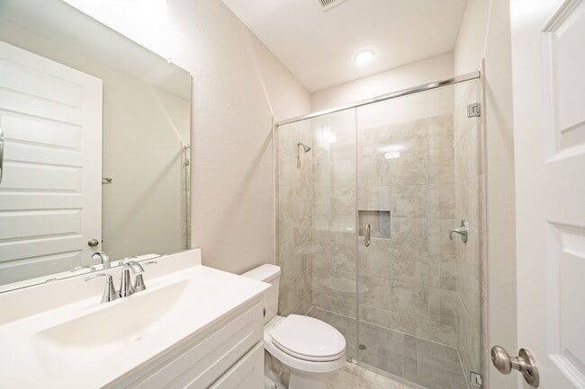 Photo - 10916 Brambling Wood Dr