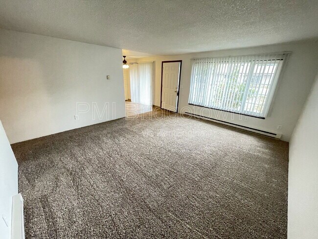 Photo - 4821 NE Prescott St