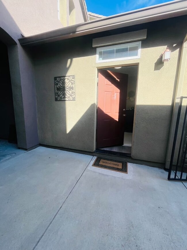 Building Photo - 1513 Christiansen Dr