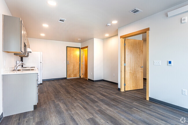 1BR, 1BA - 491SF