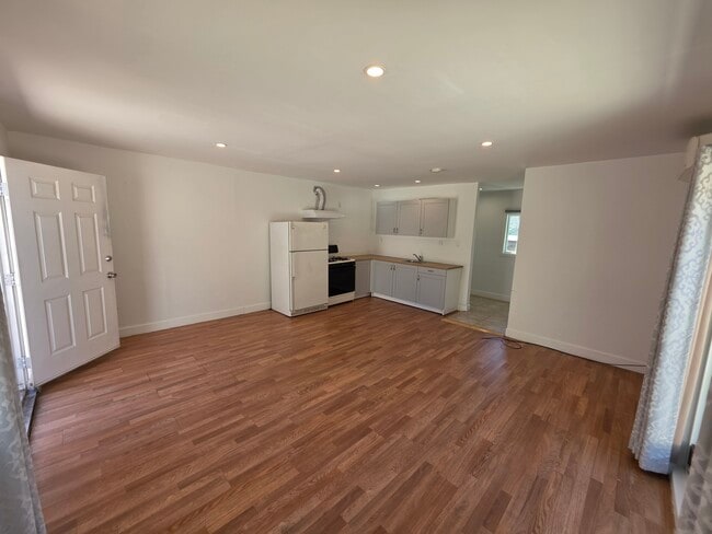 Photo - 10533 Nassau Ave