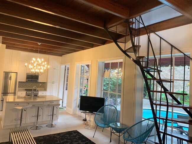 Photo - 718 Barracks St Unidad 7