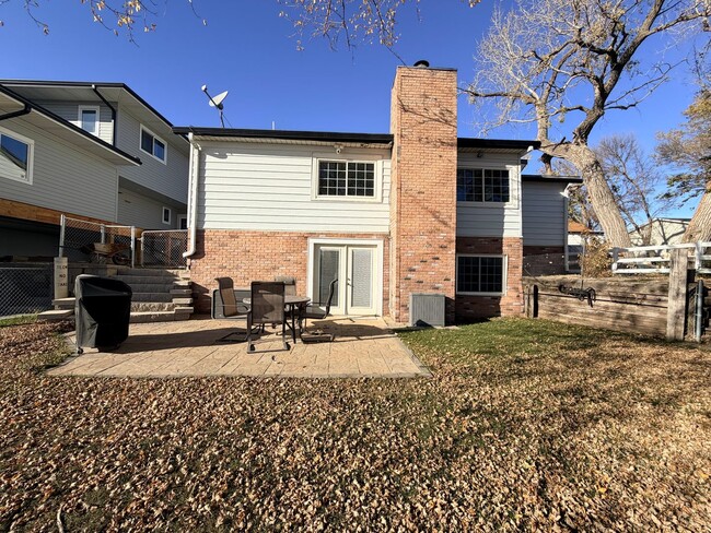 Photo - 3 bedroom 2 bathroom lake house for rent!