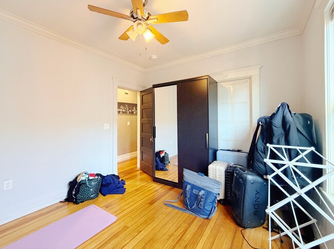 17 Pleasant St Unit 3