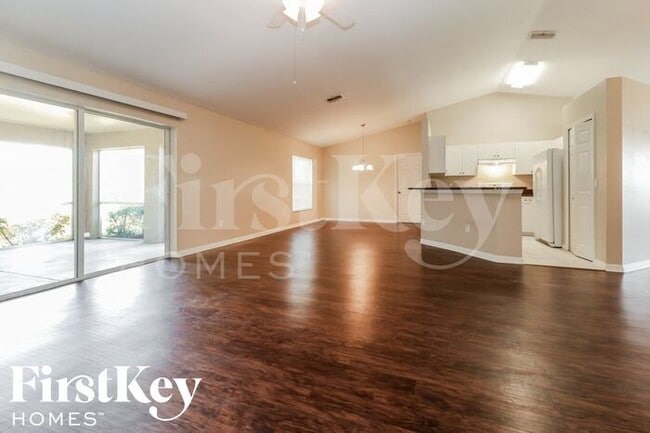 Photo - 603 NW 27th St