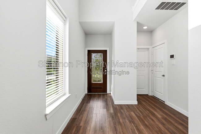 Photo - 8017 Whisper Grove Dr