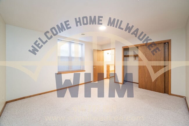 Photo - 3650 E Barnard Ave