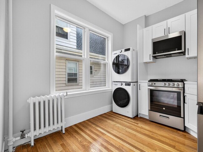 Photo - 1576 Cambridge St Unit 2F